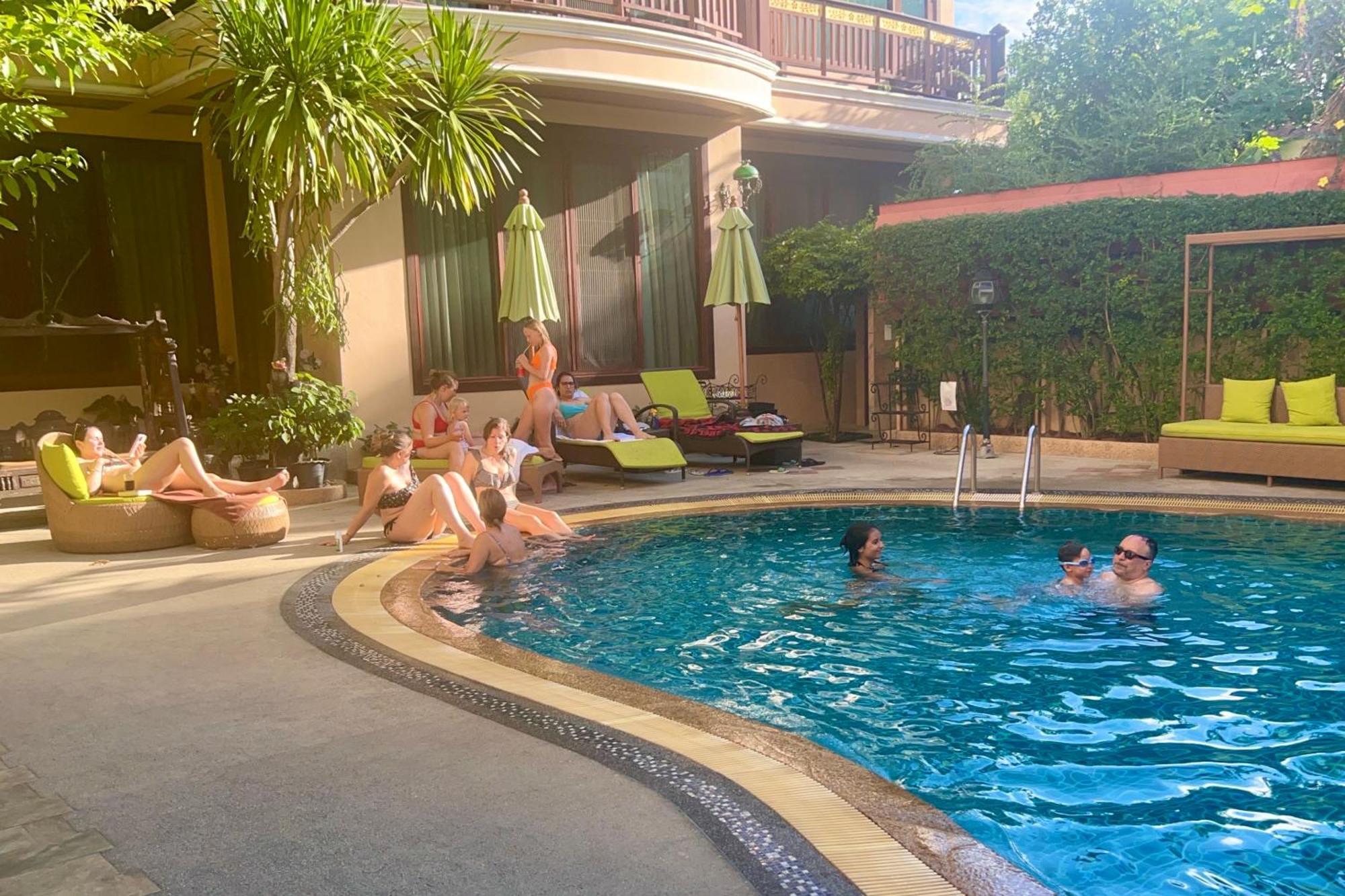 At Chiang Mai Hotel Exterior foto